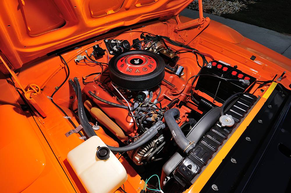 Фото двигателя Dodge Charger 1969 года