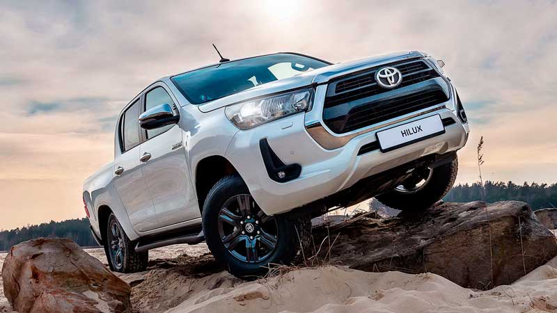 Обновленный пикап Toyota Hilux 2020 для России