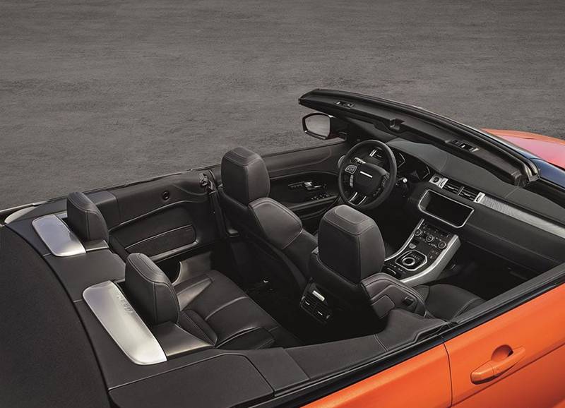 Интерьер Range Rover Evoque Convertible 2016-2017 модельного года
