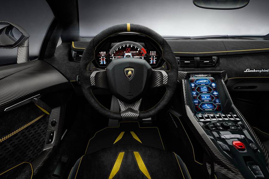 Фото салона Lamborghini Centenario 2016