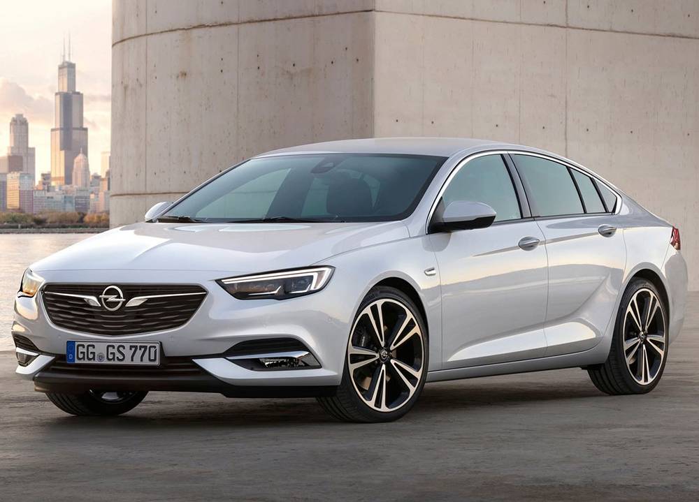 фото Opel Insignia (Опель Инсигния) 2017-2018 года вид спереди
