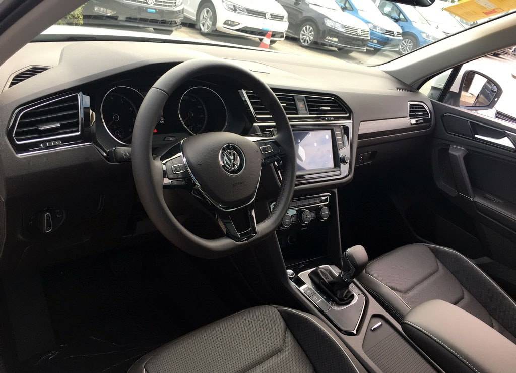 фото салона Volkswagen Tiguan XL 2017-2018 года