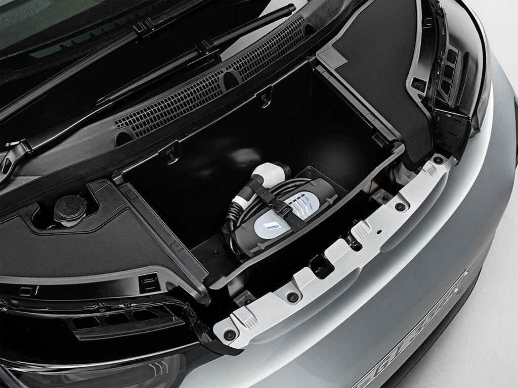 фото экспресс-зарядки BMW i3 2016-2017