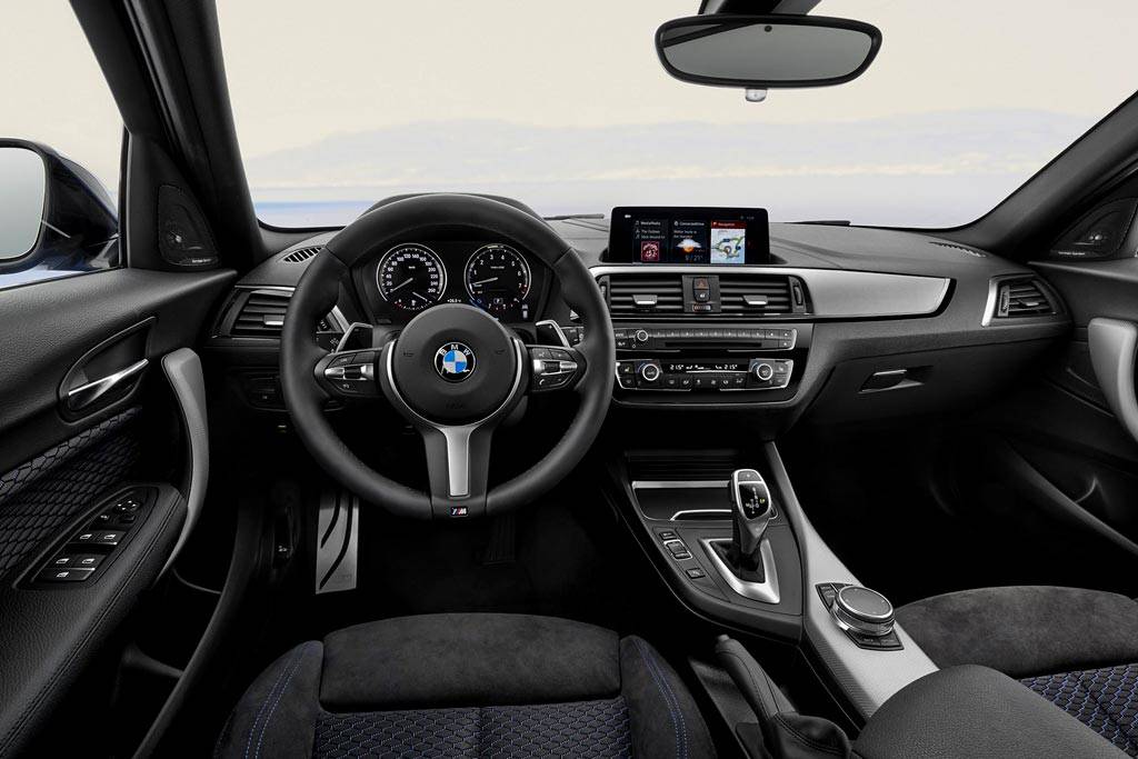 салон BMW 1-Series