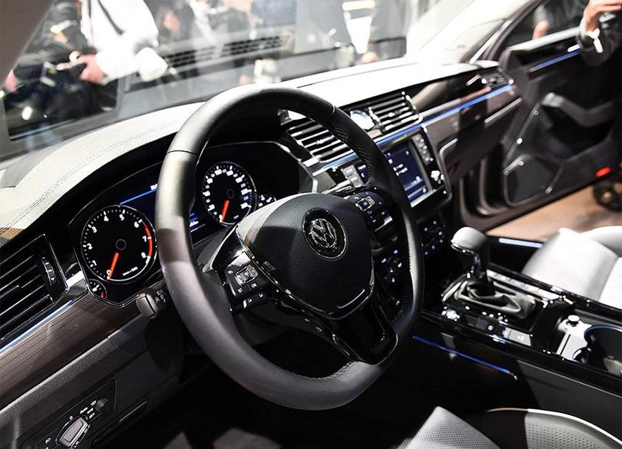 Фото интерьера Volkswagen Phideon 2016-2017 года
