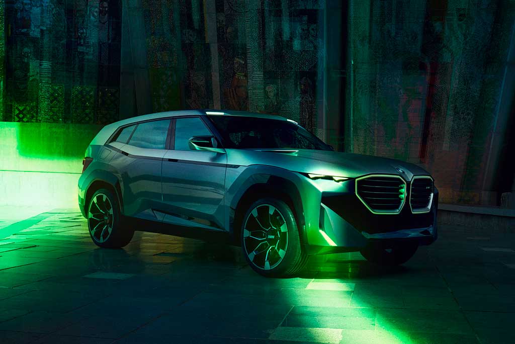 Гибридный BMW XM Concept 2021