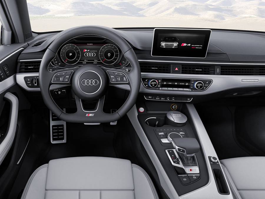 Фото салона Audi S4 универсал