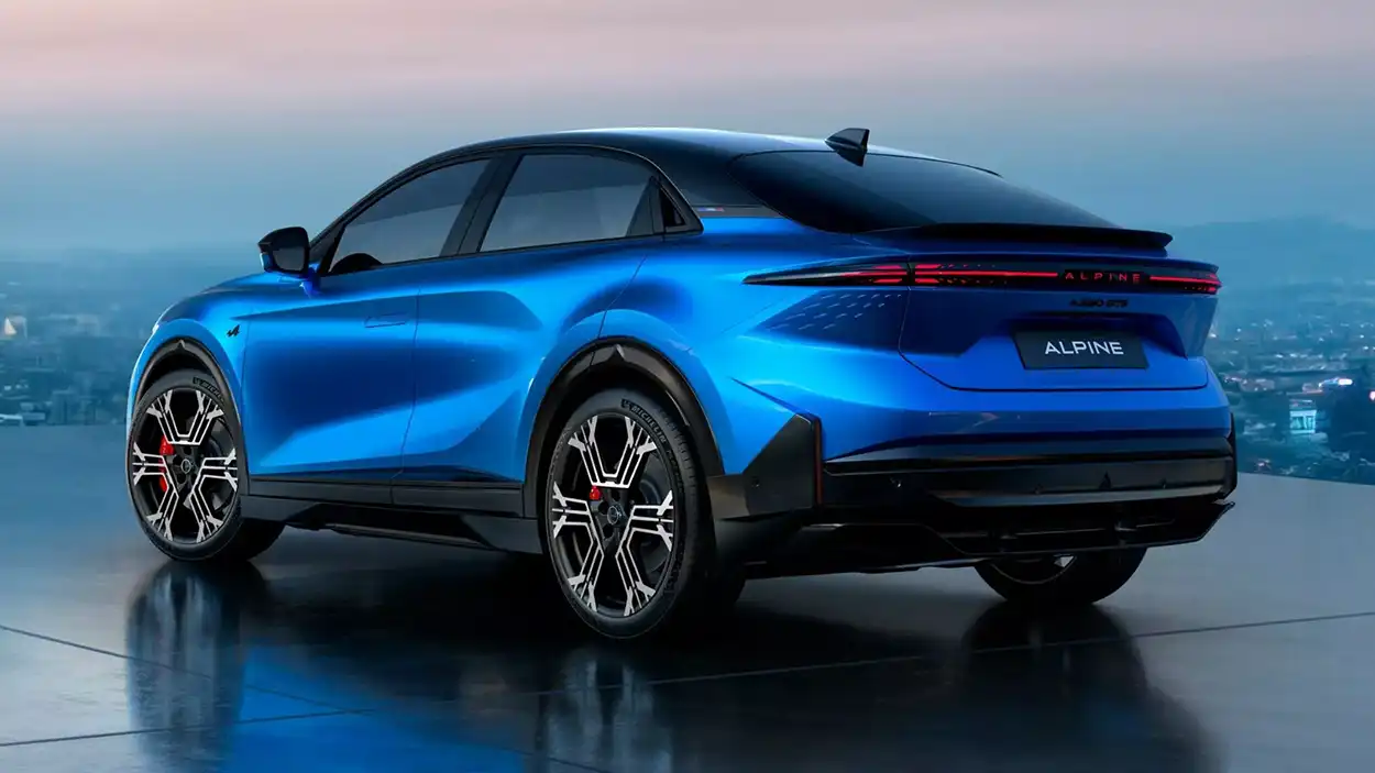 Alpine A390 EV вид сзади