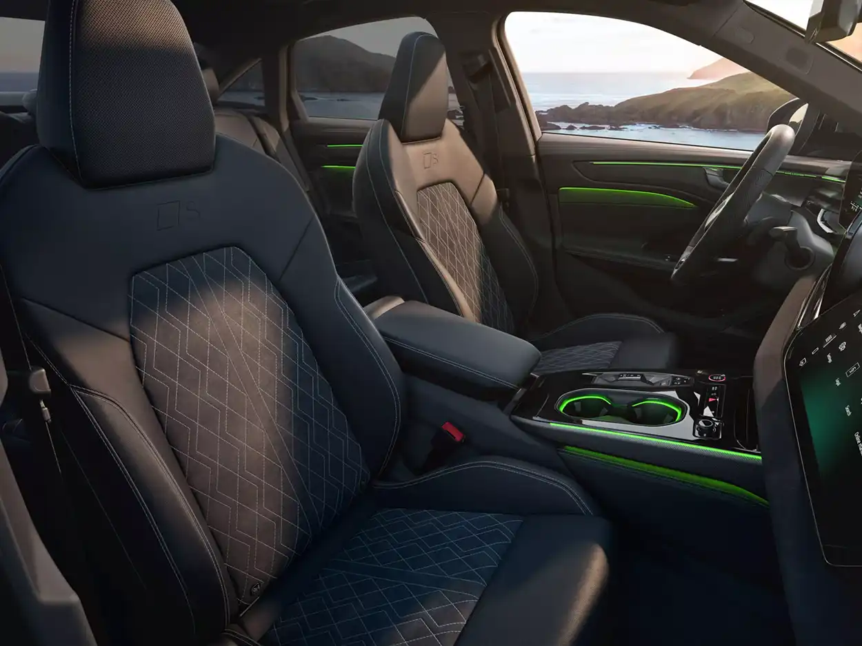 Салон Седан Audi A6