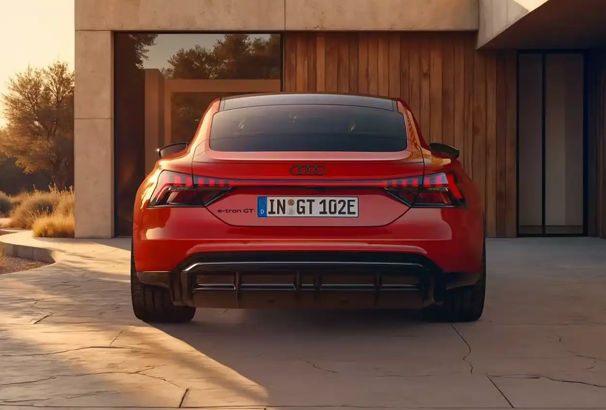 Audi E-Tron GT Quattro вид сзади