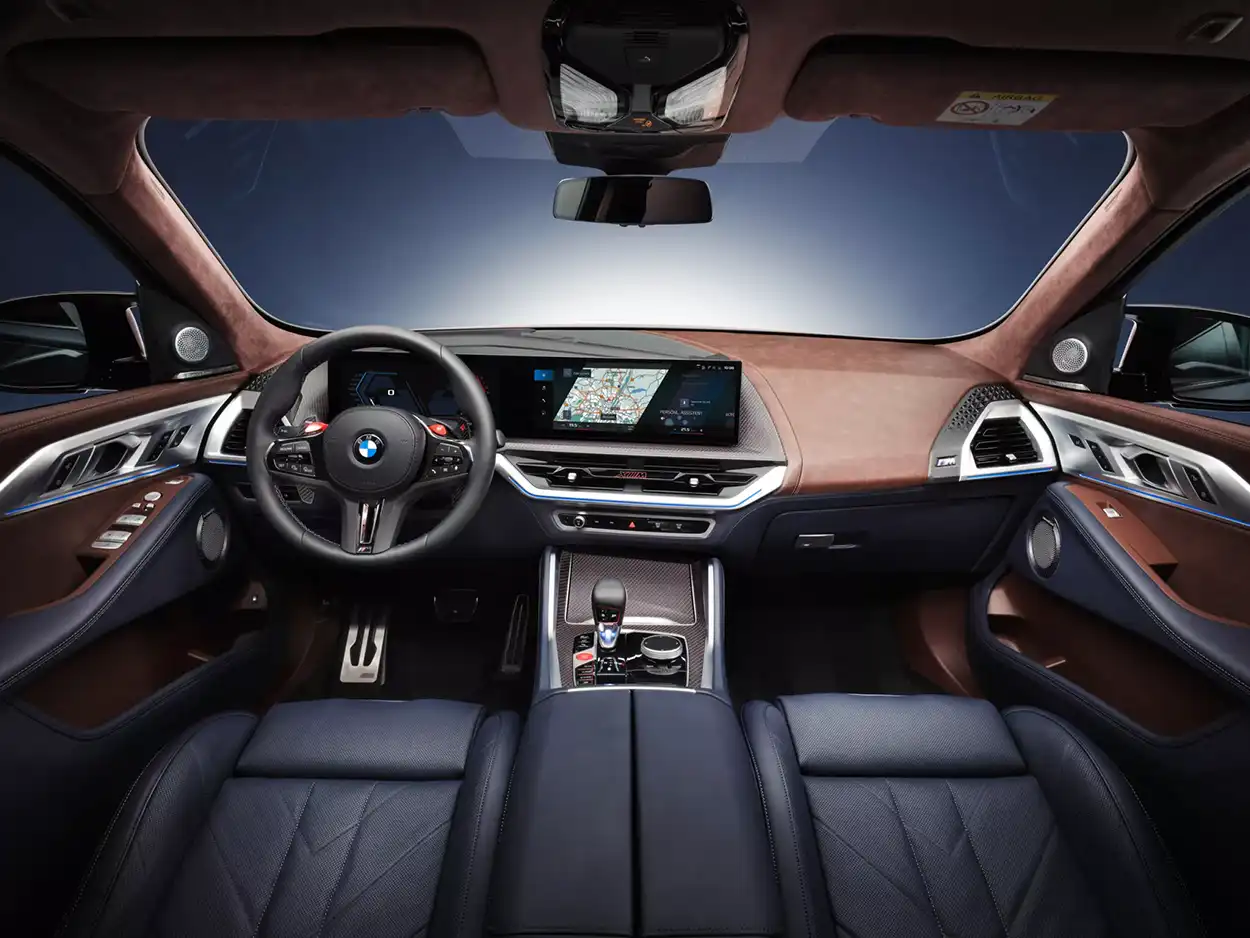 алон BMW XM 2026
