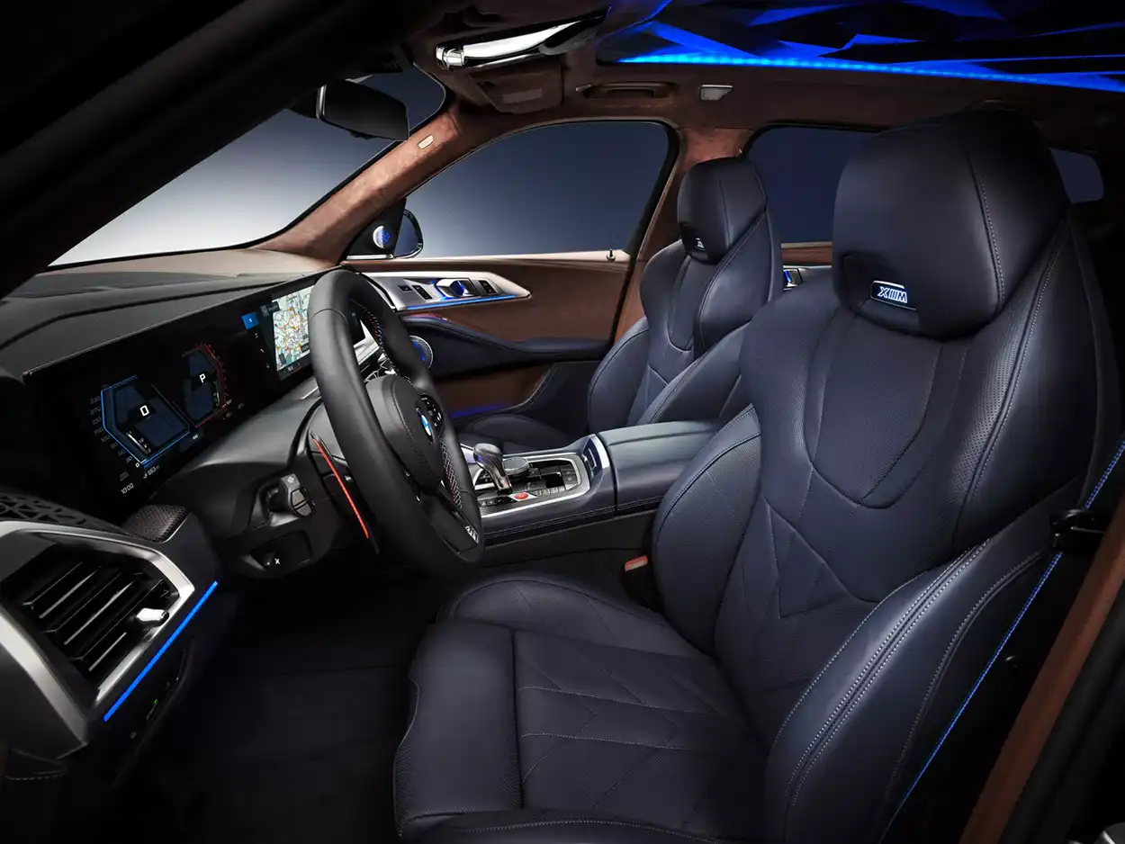 Интерьер BMW XM 2026