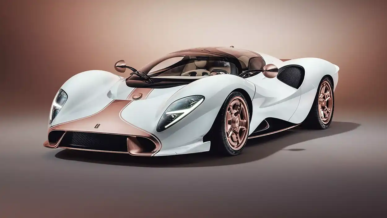 De Tomaso P72 2025 вид спереди