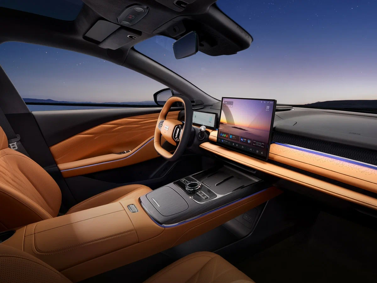 Интерьер Geely Galaxy Starshine 8 PHEV