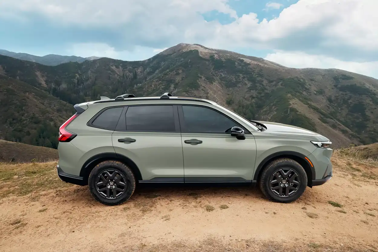 Honda CR-V 2026 вид сбоку
