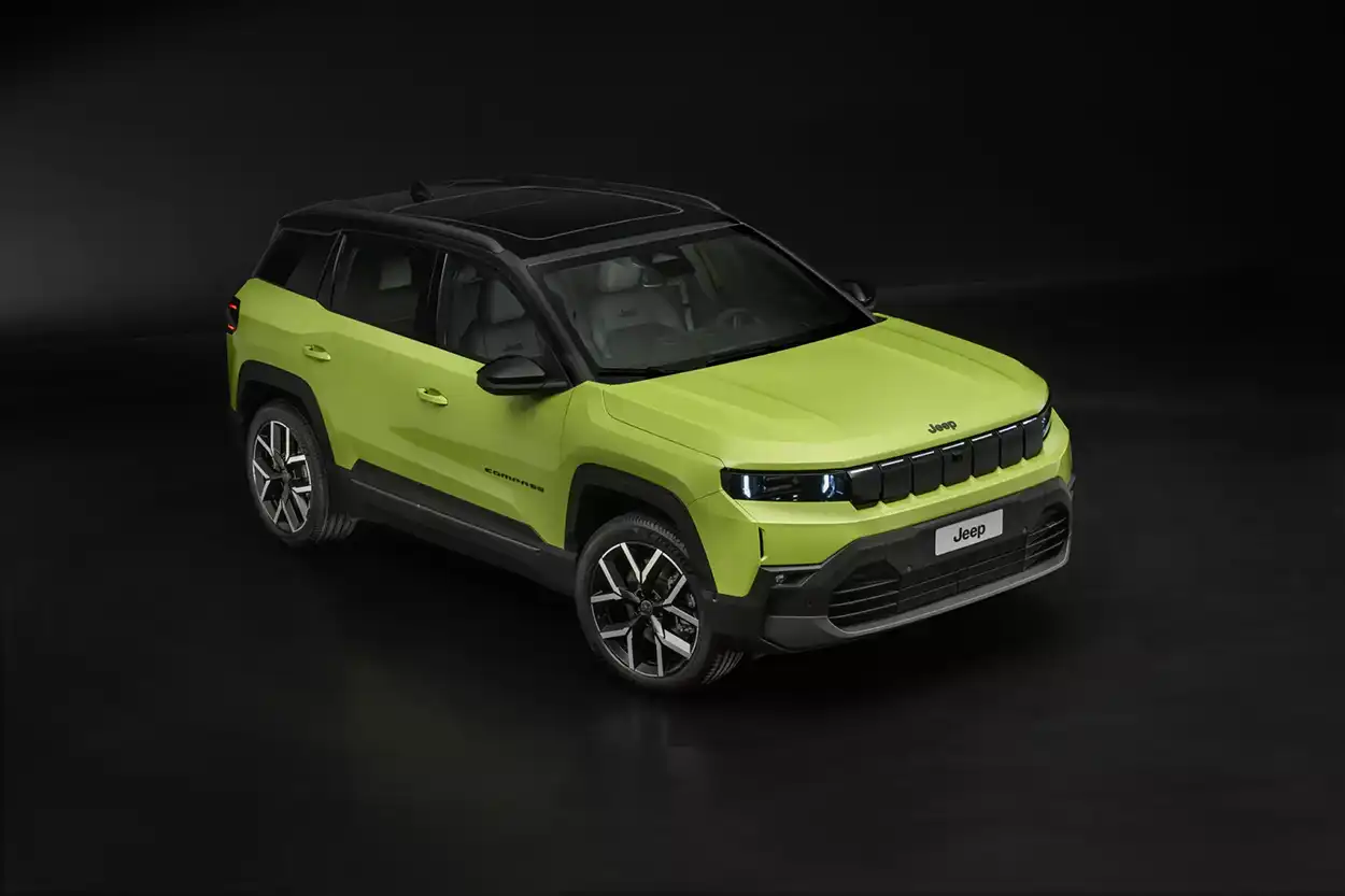 Jeep Compass 2026 вид спереди