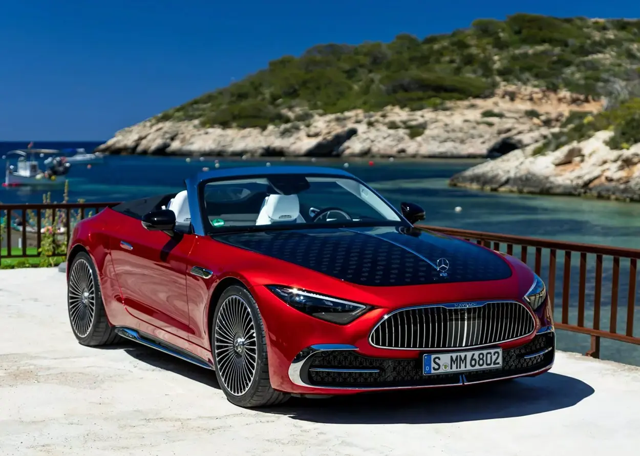 Mercedes-Maybach SL680 Monogram цвет Red Ambience