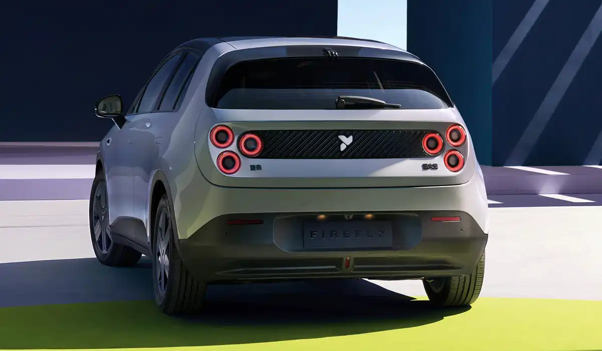 Nio Firefly вид сзади