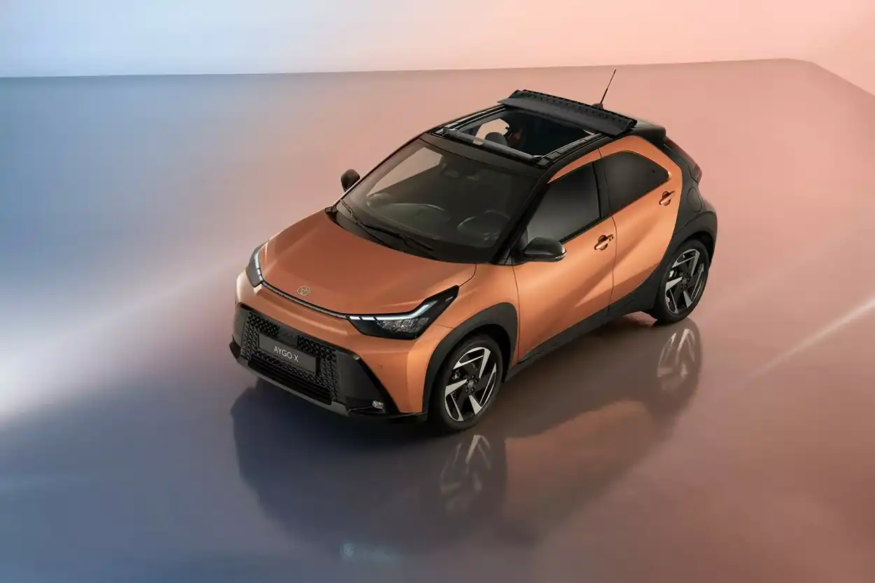 Toyota Aygo X вид сверху