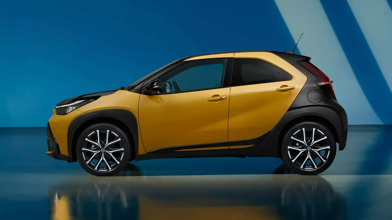 Toyota Aygo X GR Sport вид сбоку