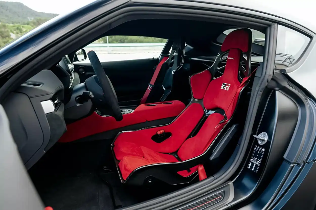 Интерьер Toyota GR Supra A90 Финальная версия