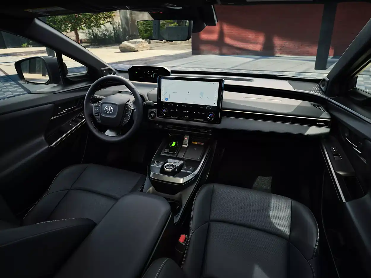 Салон Toyota bZ4X