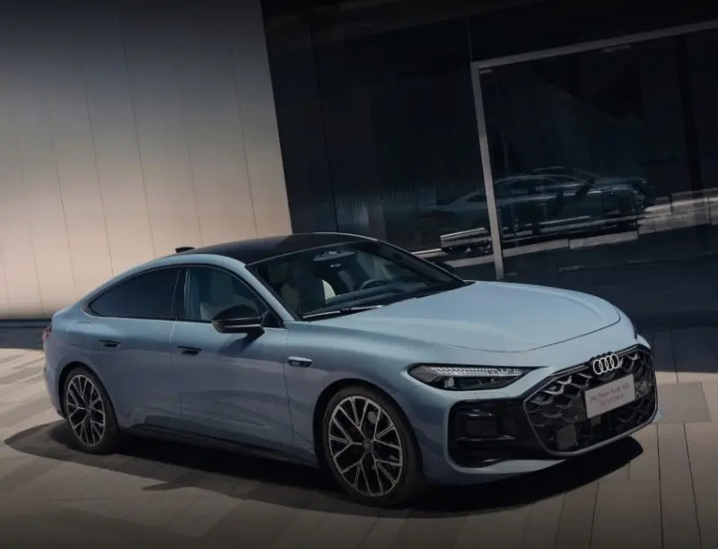 Audi A5L Sportback вид спереди