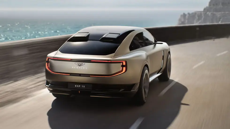 Концепт Bentley EXP 15 вид сзади