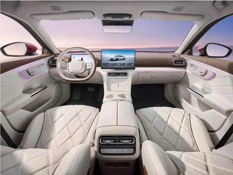 Салон Chery Fulwin A9L PHEV