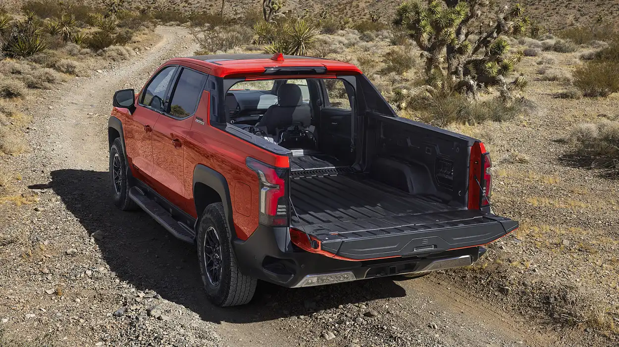 Грузовая платформиа Chevrolet Silverado EV Trail Boss 2026