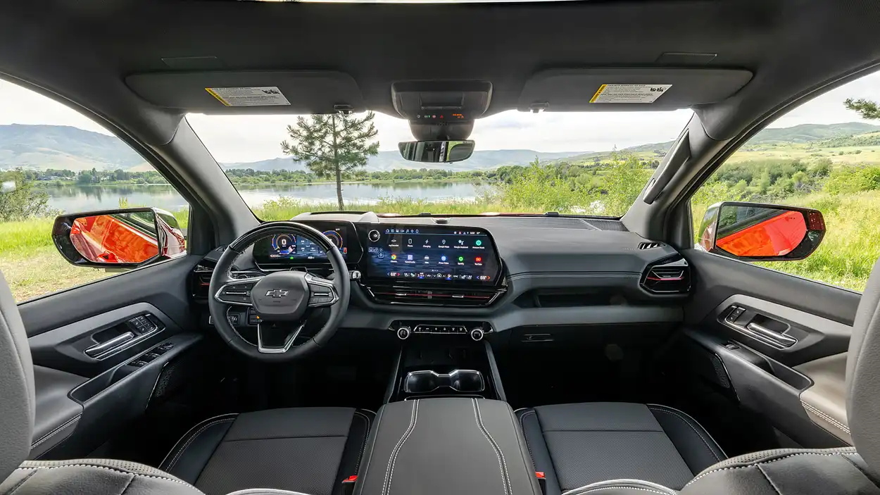 Салон Chevrolet Silverado EV Trail Boss 2026