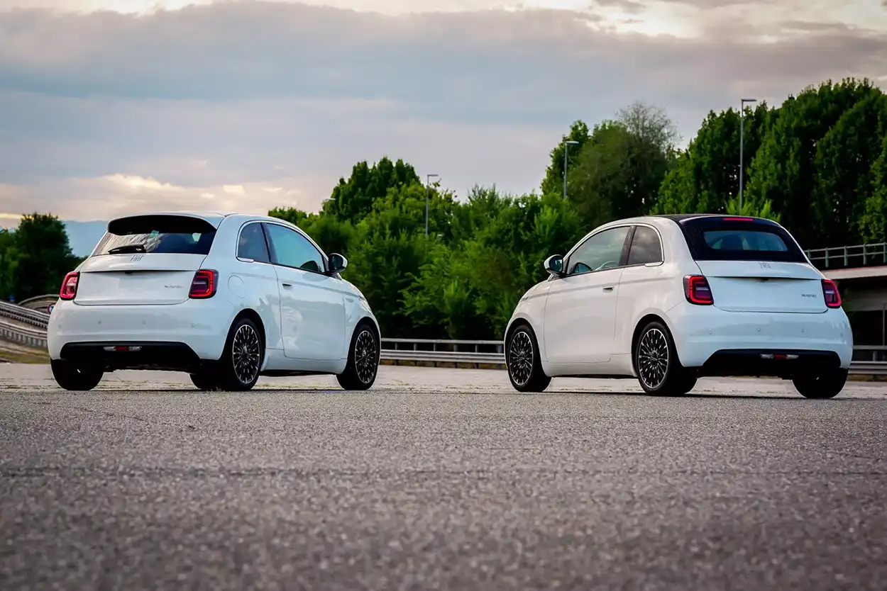 Хэтчбек Fiat 500 Hybrid 2026
