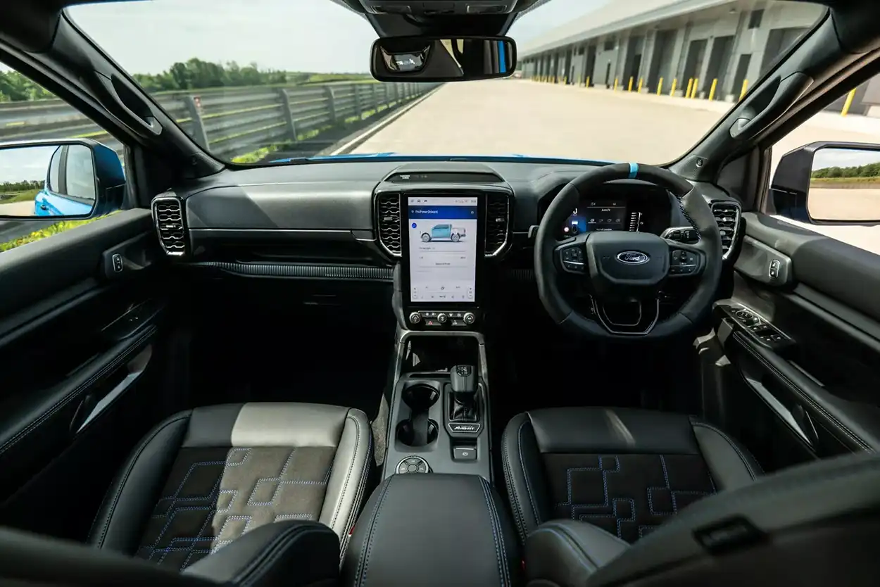 Салон Ford Ranger MS-RT PHEV