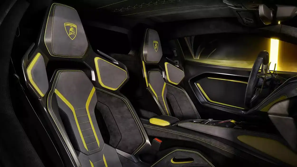 Интерьер Lamborghini Fenomeno