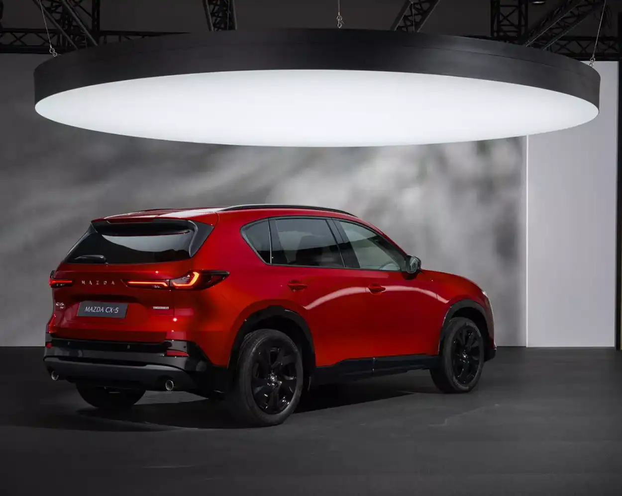 Mazda CX-5 2026 вид сзади