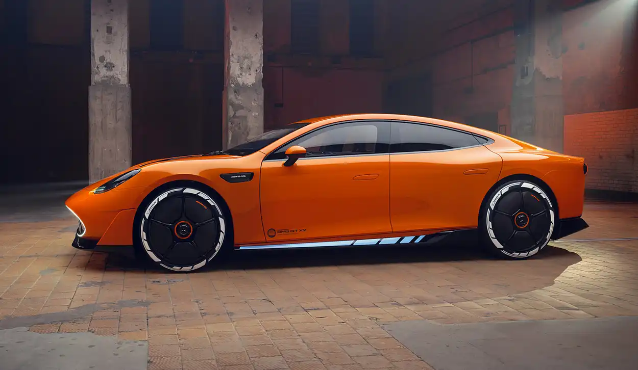 Концепт Mercedes-Benz AMG GT XX 2025 вид сбоку