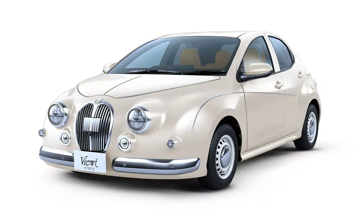 Бежевый Mitsuoka Viewt Royal Edition вид спереди