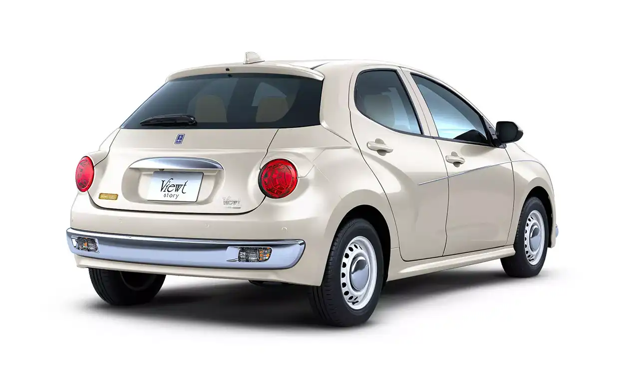 Бежевый Mitsuoka Viewt Royal Edition вид сзади
