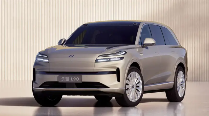 Nio Onvo L90 вид спереди