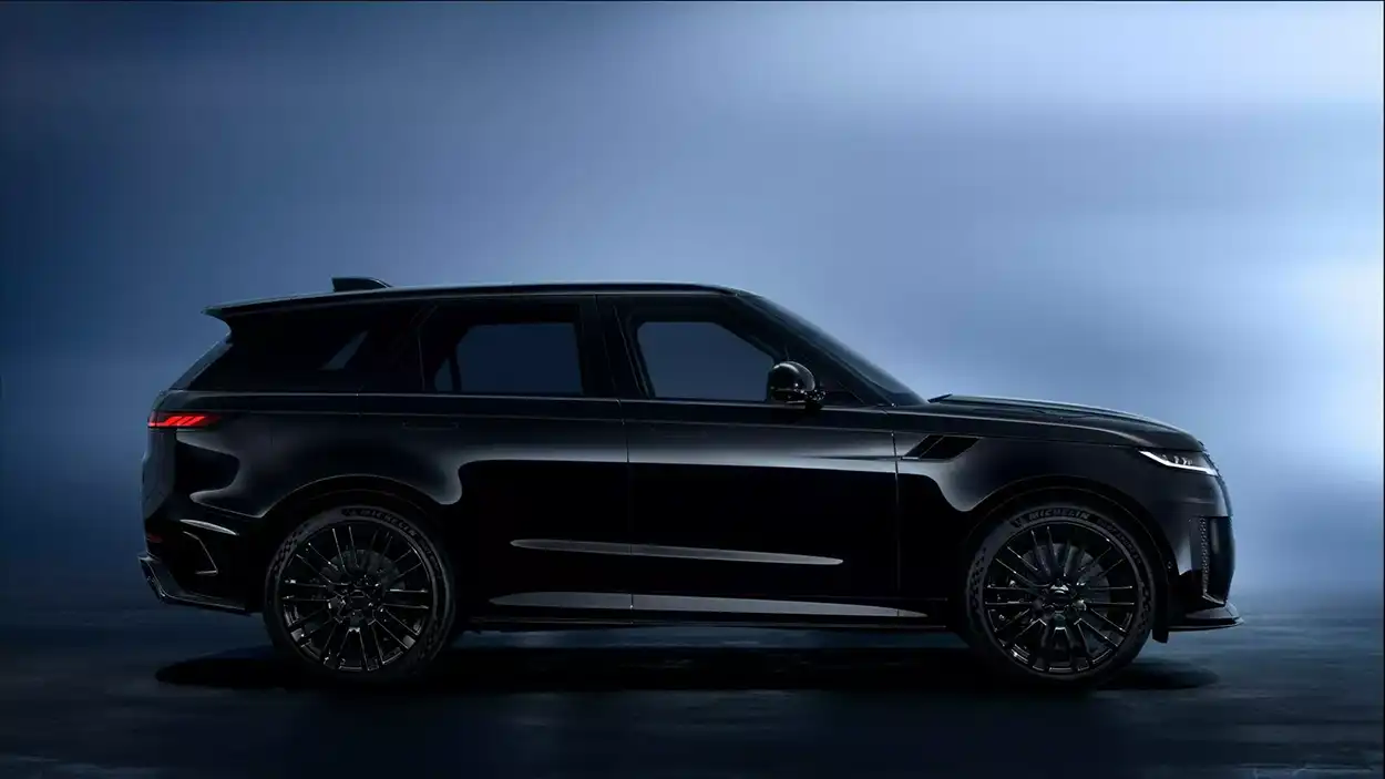Range Rover Sport SV Black вид сбоку