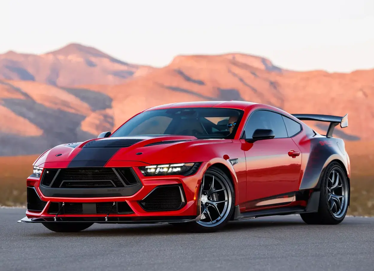 Shelby Super Snake-R вид спереди
