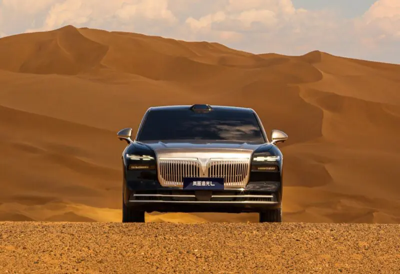 Voyah Passion L PHEV 2026 вид спереди