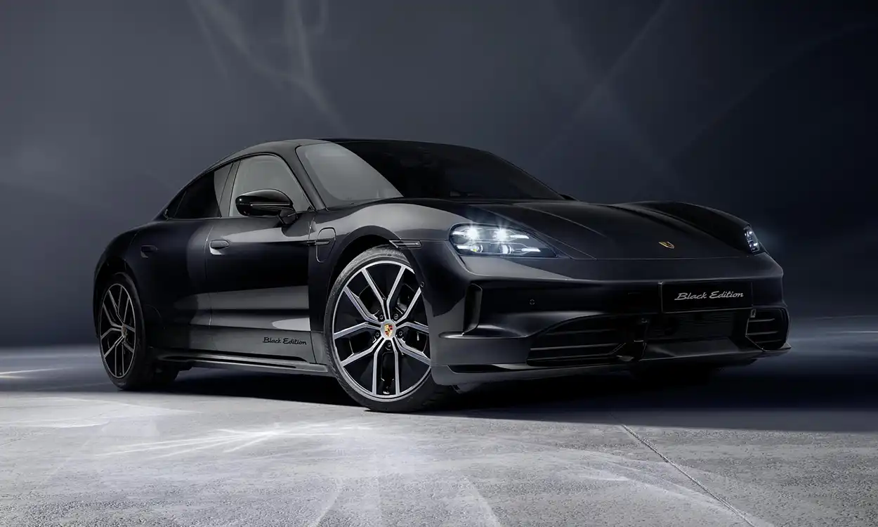 Porsche Taycan Black Edition 2026 вид спереди