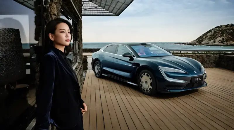 BYD Yangwang U7 мощностью 1341 л. с.