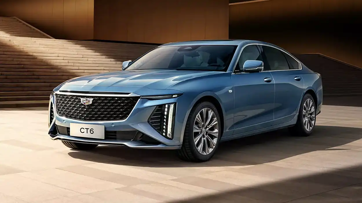 Cadillac CT6 вид спереди