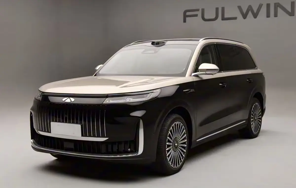 Chery Fulwin T11 EREV вид спереди