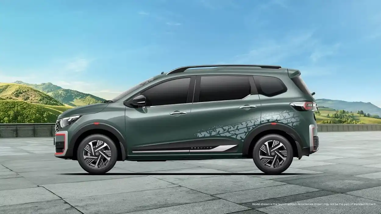 Nissan Gravite 2027 вид сбоку