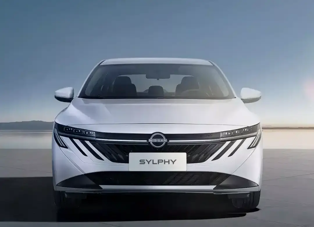 Фото Nissan Sentra/Sylphy 2026  вид спереди