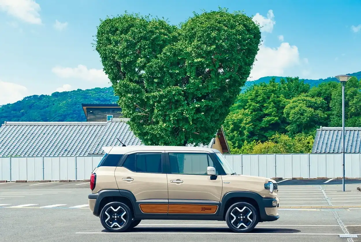 Suzuki XBee 2025 вид сбоку