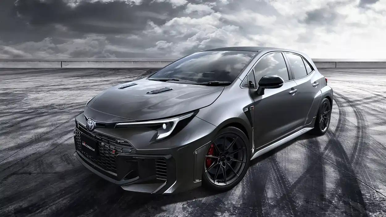 Toyota GR Corolla 2026 вид спекреди
